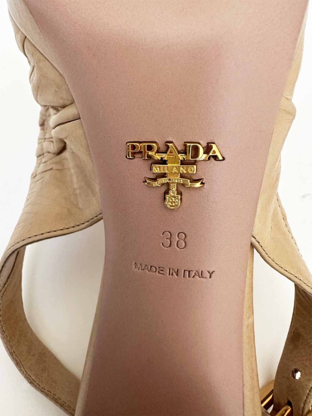 Prada Milano Nude Leather Flower Slingback Block Heel Pumps Sz 38 Italy RARE - Picture 9 of 10